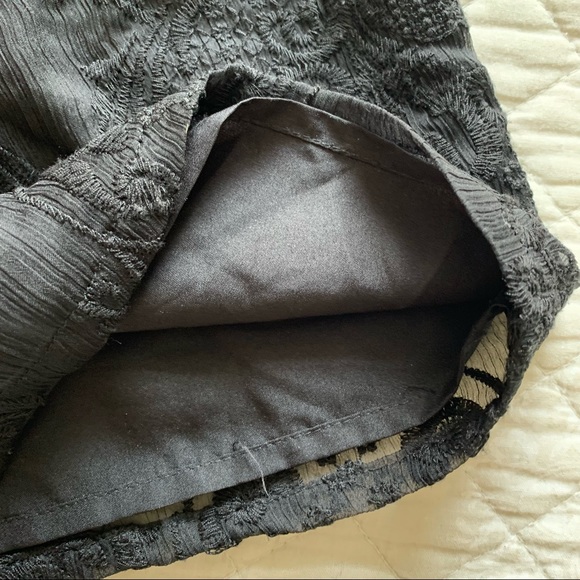 Boho Lacey Short Romper with back zip - Picture 6 of 14